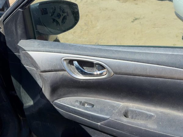 2014 Nissan Sentra Front Door Trim Panel RH Charcoal G — photo 6