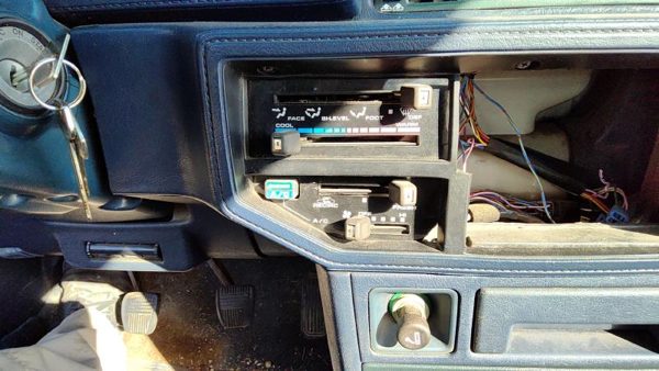 1983-86 Toyota Camry Temperature Control Module In Dash Heater Ac Head Unit Oem — photo 2