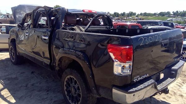 2011 Toyota Tundra — vehicle photo 7