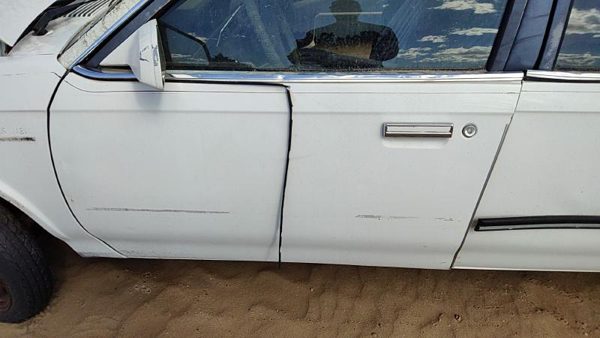 1987 Oldsmobile Cutlass Ciera Front Door LH White — photo 1