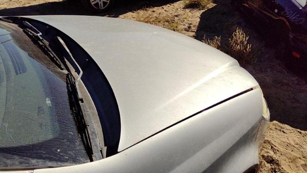 2006 Chevrolet Cobalt Hood 95U Ultra Silver — photo 3