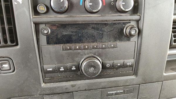 2008-2014 Chevy Express Van Stock Radio Oem Factory Stereo Cd Player 25942014 — photo 1