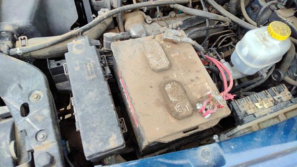 2002 Jeep Liberty Complete Battery Box Mount Tray Oem 3.7L 55360084Ab — photo 3