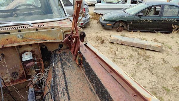 1967-1972 Ford F100 Driver Left Hood Hinge Assembly Oem Brown C7tz16797e — photo 3