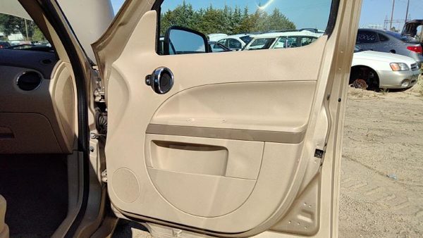 2006-2008 Chevy Hhr Passenger Right Front Door Trim Panel With Switches Tan 32B — photo 1