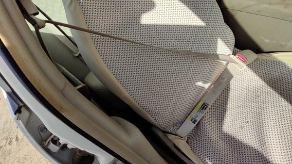 04-05 New Style Malibu Passenger Right Front Seat Belt Retractor Neutral 52E — photo 2