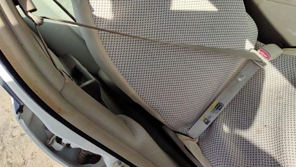 04-05 New Style Malibu Passenger Right Front Seat Belt Retractor Neutral 52E — photo 3