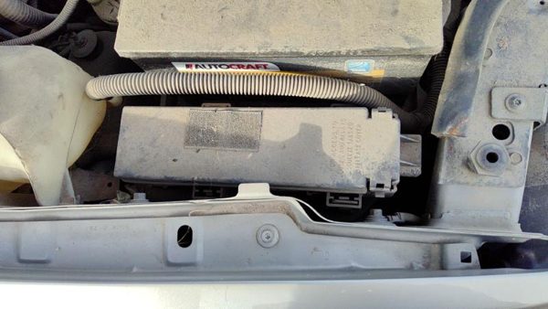 2000-2004 Jeep Grand Cherokee Engine Fuse Box Power Distribution Panel Oem 4.0L — photo 1