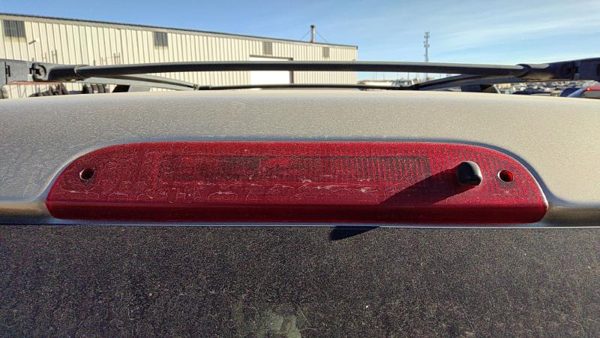 2002-2005 Ford Explorer Third Brake Light Middle Lamp Oem — photo 1