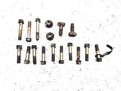86-97 Nissan Hardbody Pickup Transfer Case Bolts Hardware