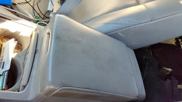 2005 Cadillac Sts Center Console Assembly Oem Arm Rest Fold Down Gray 132 — photo 4