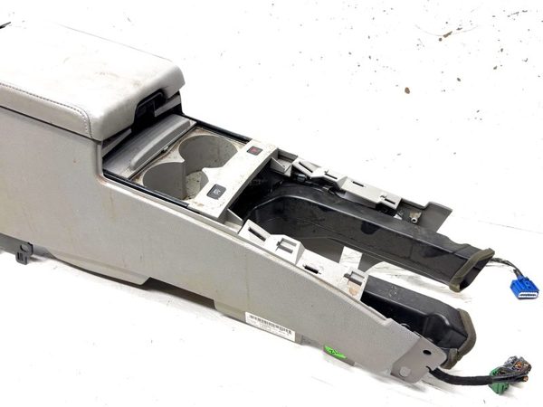 2005 Cadillac Sts Center Console Assembly Oem Arm Rest Fold Down Gray 132 — photo 11