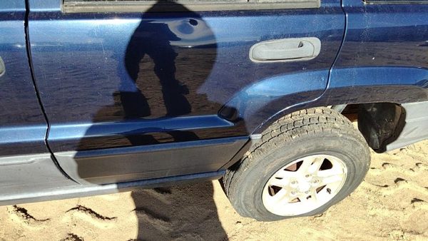 2004 Jeep Grand Cherokee Rear Door LH Blue PB8 — photo 1