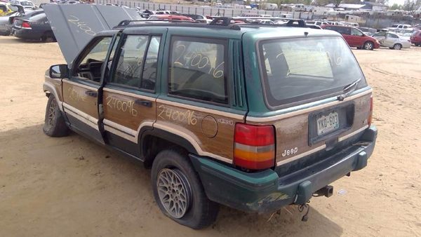 1993 Jeep Grand Wagoneer — vehicle photo 5