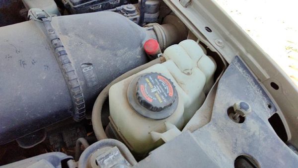 1998 Lincoln Navigator Coolant Recovery Bottle — photo 5