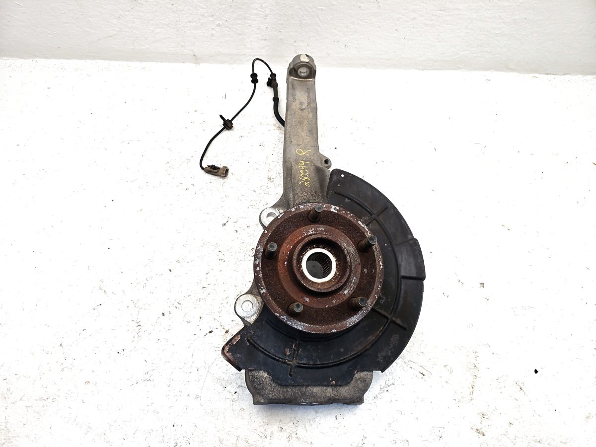 05-10 Grand Cherokee Passenger Right Front Spindle Steering Knuckle With Wheel