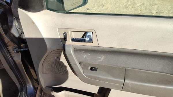 08-11 Focus Passenger Right Front Door Trim Panel With Switches Sedan Gray Gs — photo 4
