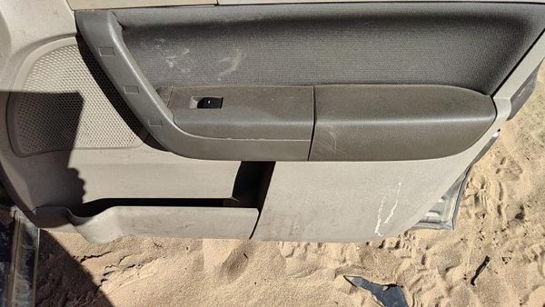 08-11 Focus Passenger Right Front Door Trim Panel With Switches Sedan Gray Gs — photo 6