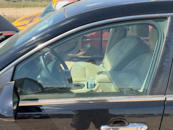 2006-2016 Chevy Impala Driver Left Front Side Window Door Glass Oem 10338539 — photo 1