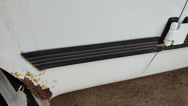 1992-1996 Gmc Van 3500 Passenger Right Rear Moulding On Quarter Panel Oem — photo 3