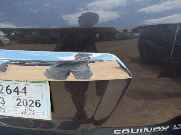 2014 Chevy Equinox License Plate Trim Surround Panel Oem Tail Trunk Finish — photo 2