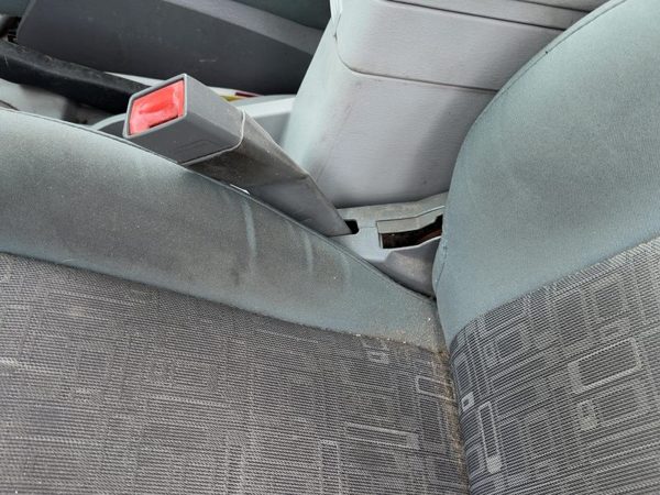 06-10 Pt Cruiser Driver Left Front Seat Belt Buckle Receiver Oem Gray D7Dv — photo 3