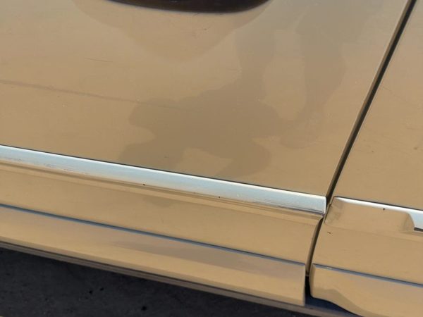 05-09 Legacy Outback Driver Left Front Upper Moulding From Door Oem Gold 9J — photo 4