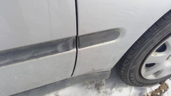 1996-2000 Honda Civic Passenger Right Moulding From Fender Oem Trim Strip — photo 5