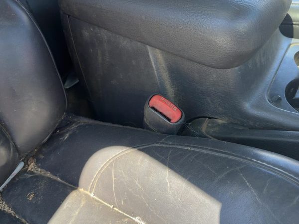 00-04 Grand Cherokee Passenger Right Front Seat Belt Buckle Receiver Gray Dlaz — photo 4