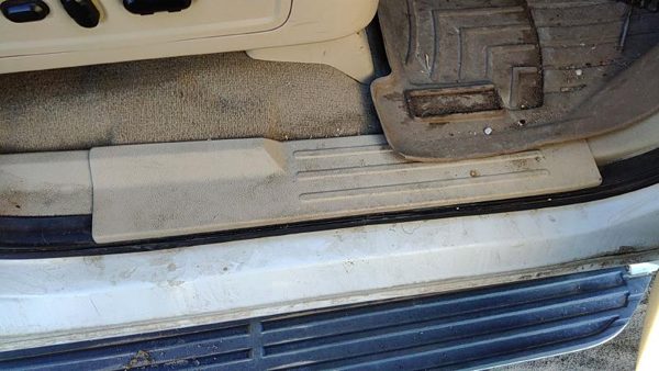 07-14 Lincoln Navigator Passenger Right Lower Sill Step Moulding Trim Panel Tan — photo 1