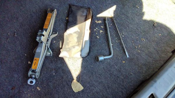 1999-2002 Infiniti G20 Spare Jack Assembly Oem Tool Kit Set Factory Road Side — photo 2