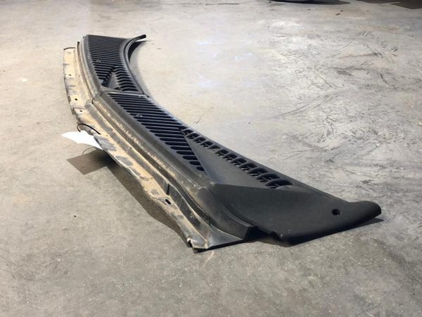 02 Ford F250 Super Duty Windshield Wiper Cowl Vent Trim Panel Grille Powerstroke — photo 7