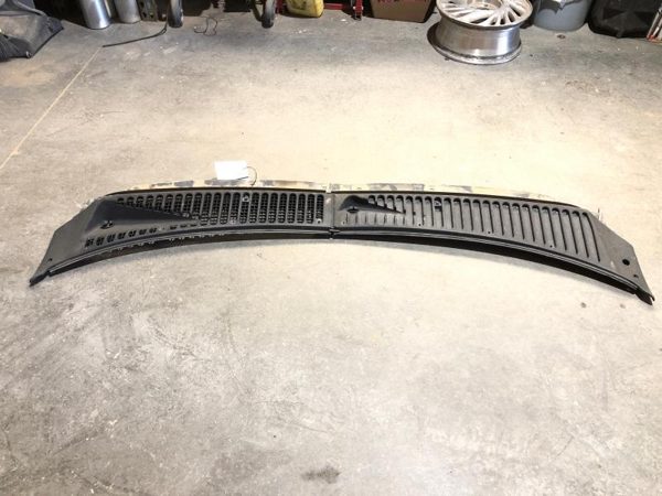 02 Ford F250 Super Duty Windshield Wiper Cowl Vent Trim Panel Grille Powerstroke — photo 4