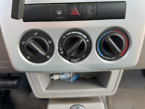 06-10 Pt Cruiser Temperature Control Module In Dash Heater Ac Head Unit Knobs — photo 3