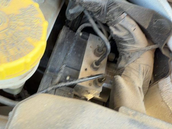 2013 Dodge Dart Complete Anti Lock Brake Pump Unit Oem Abs Module Assembly — photo 3