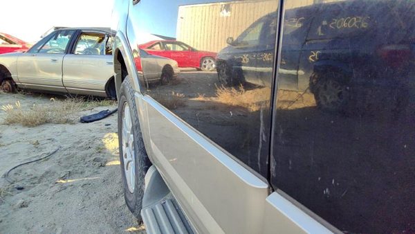 2008 Ford Expedition Rear Door RH Ua Black — photo 6