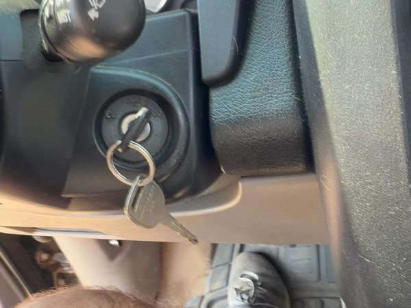 02-07 Vue Redline Ignition Switch Assembly With Key Complete Electrical Oem — photo 4