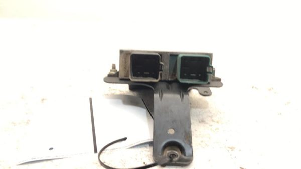 03-10 03-10 Ford Powerstroke Super Duty F250 Engine Glow Plug Control Module — photo 3
