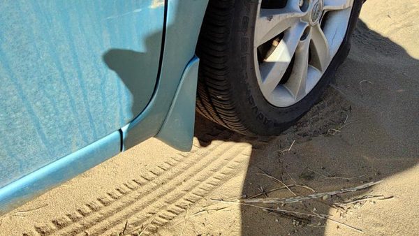 12-19 Versa Note Passenger Right Moulding From Fender Trim Strip Sedan Blue Rbe — photo 4