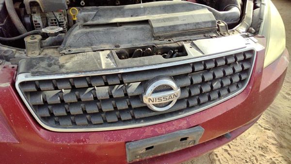 2005-2006 Nissan Altima Front Grille Assembly Oem 62070Zb000 — photo 4