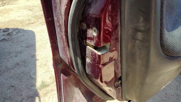 1994-1997 Honda Accord Driver Left Front Door Latch With Rods/Cables Oem — photo 4