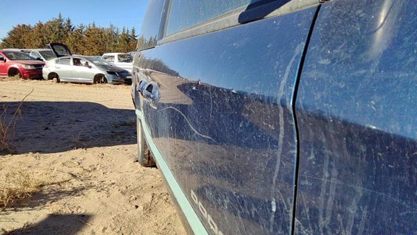 2001 Dodge Caravan Front Door RH Blue — photo 3