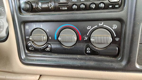 99-01 Silverado 2500 Temperature Control Module In Dash Heater Ac Head Unit Oem — photo 2