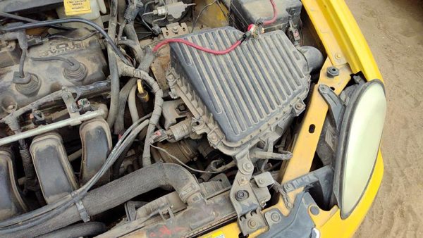 02-05 Dodge Neon Complete Air Intake Cleaner Filter Box Housing With Tube 2.0L — photo 1