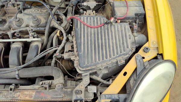 02-05 Dodge Neon Complete Air Intake Cleaner Filter Box Housing With Tube 2.0L — photo 3