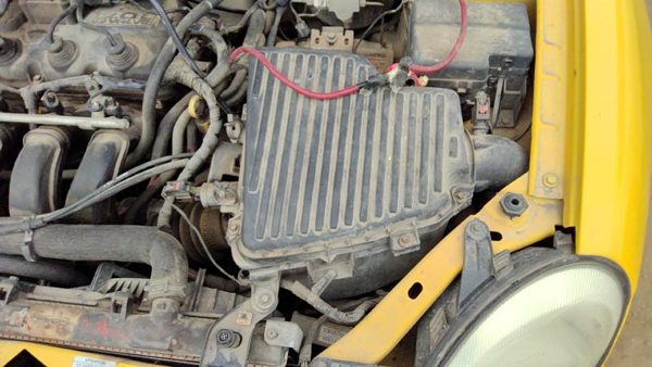 02-05 Dodge Neon Complete Air Intake Cleaner Filter Box Housing With Tube 2.0L — photo 4