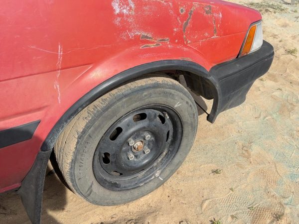 1988 Toyota Fx Passenger Right Front Wheel Flare Moulding Oem Fender Red — photo 1