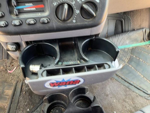 96-00 Town & Country Slide Out Dash Mounted Cup Holder Assembly Oem Taupe All5 — photo 4