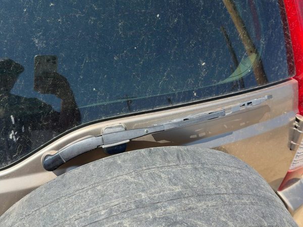 2002-2006 Honda Crv Back Glass Wiper Arm Oem Rear Window Blade Liftgate Hatch — photo 2
