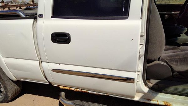 2005 GMC Sierra Rear Door RH White 50U — photo 4